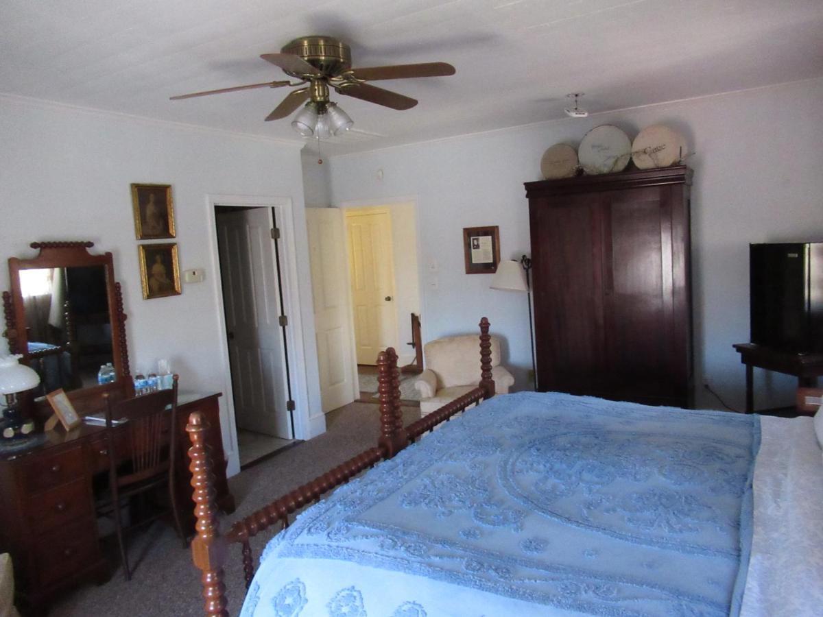 Carrier Houses Bed & Breakfast Rutherfordton Esterno foto