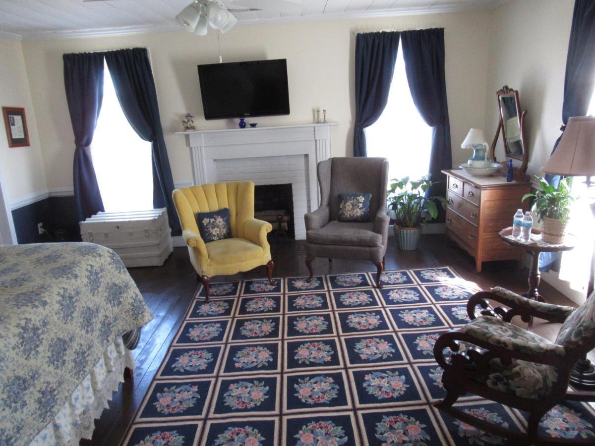 Carrier Houses Bed & Breakfast Rutherfordton Esterno foto
