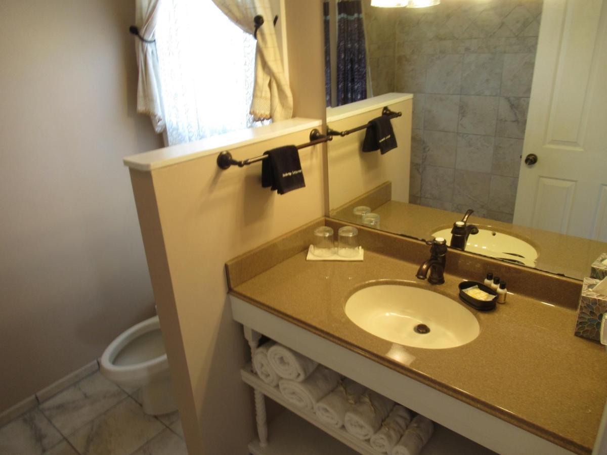 Carrier Houses Bed & Breakfast Rutherfordton Esterno foto