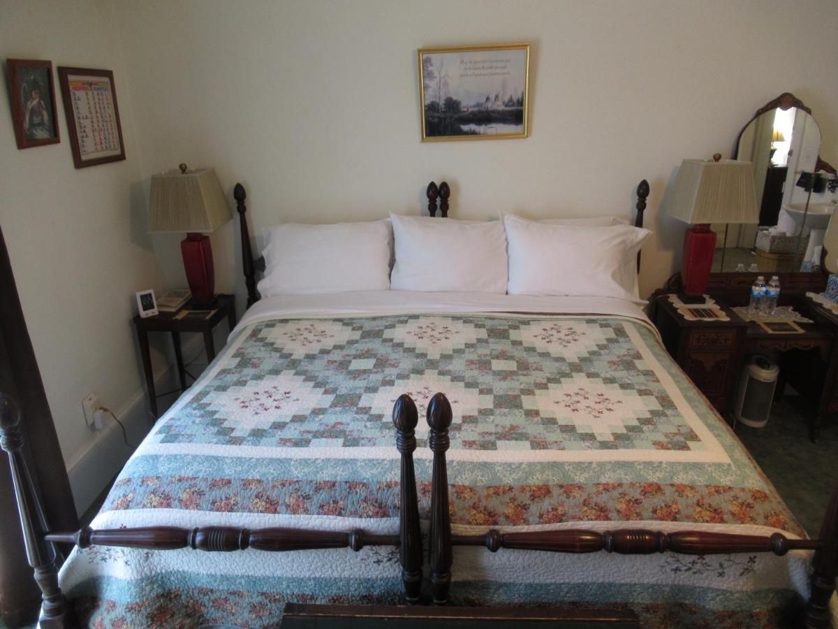 Carrier Houses Bed & Breakfast Rutherfordton Esterno foto