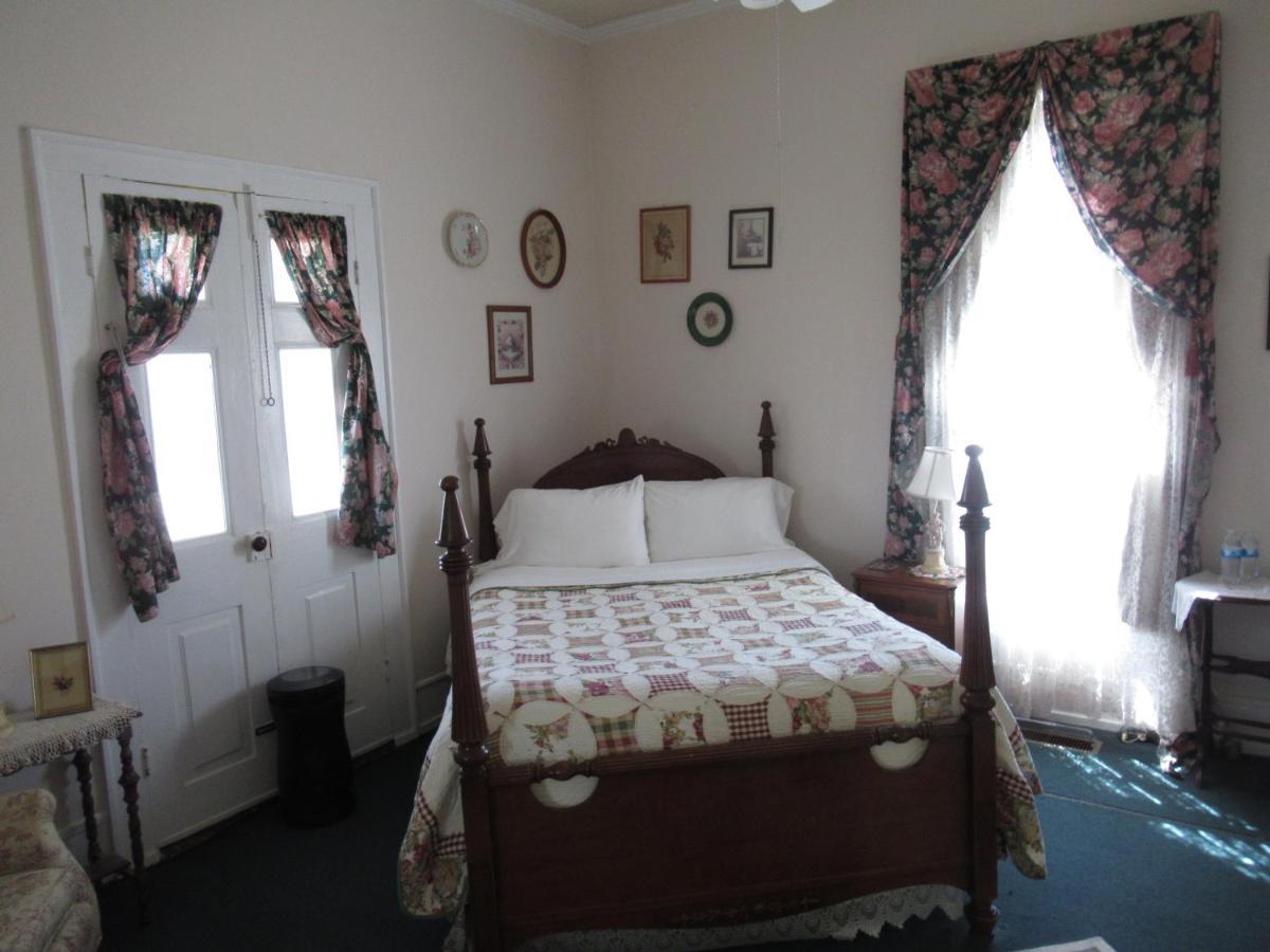 Carrier Houses Bed & Breakfast Rutherfordton Esterno foto