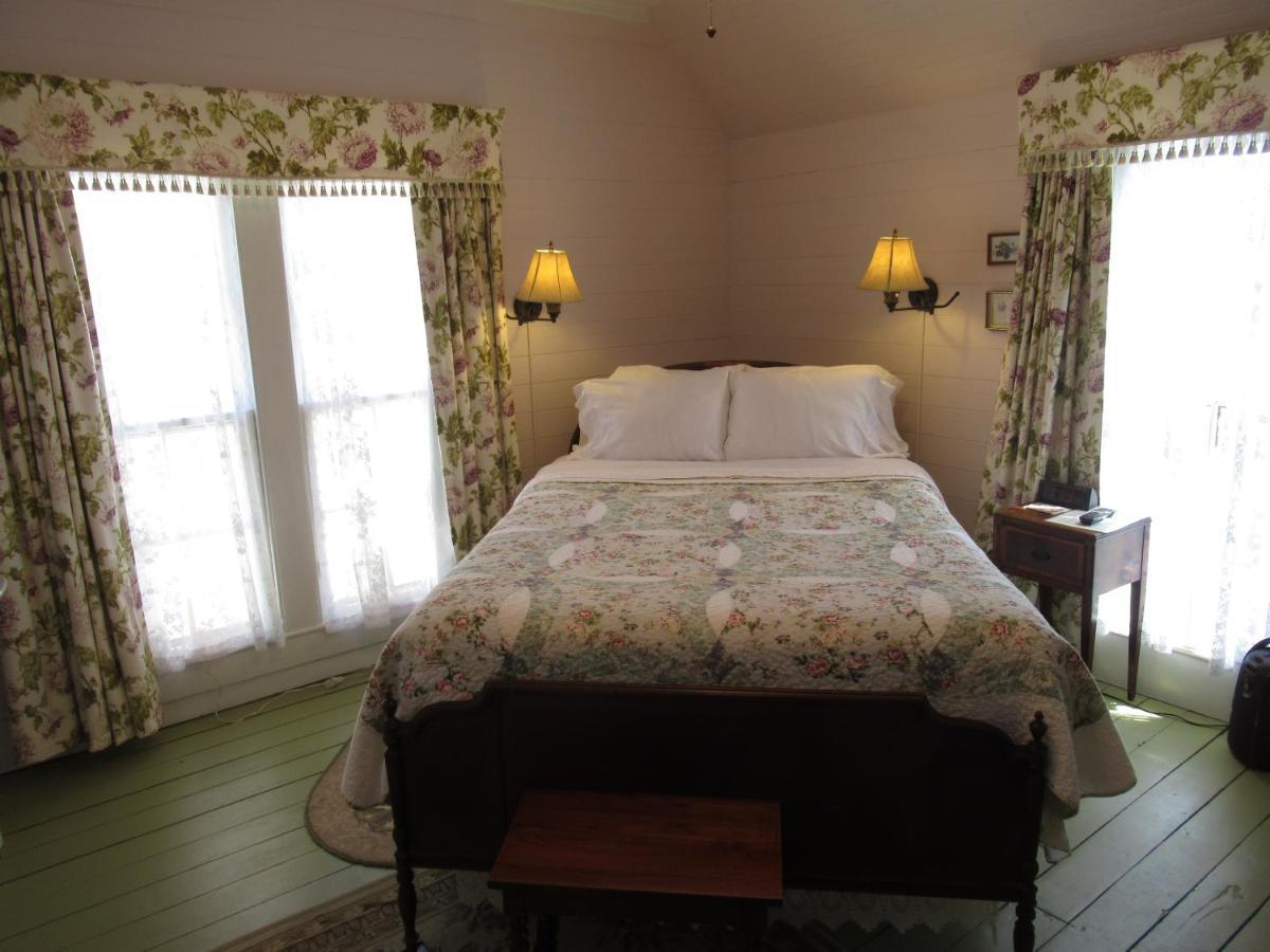 Carrier Houses Bed & Breakfast Rutherfordton Esterno foto