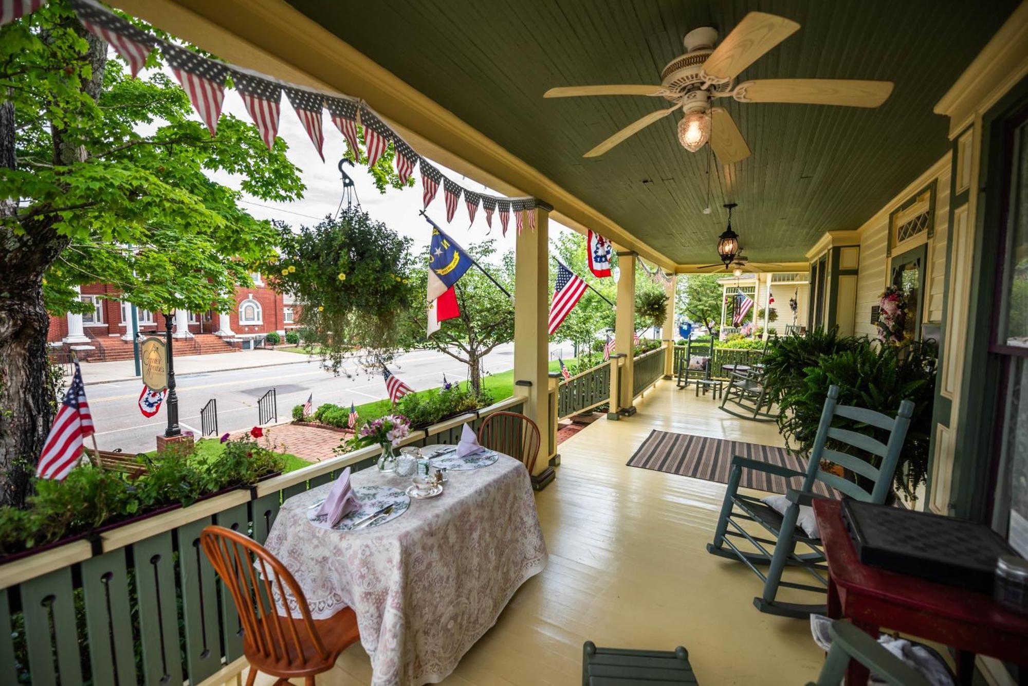 Carrier Houses Bed & Breakfast Rutherfordton Esterno foto