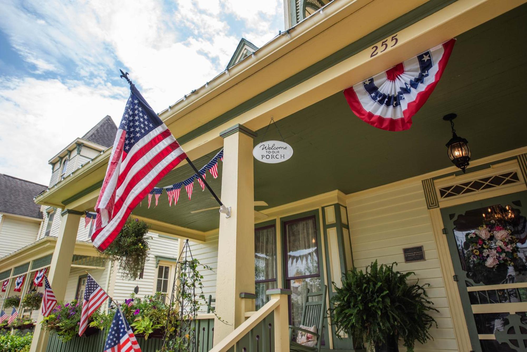 Carrier Houses Bed & Breakfast Rutherfordton Esterno foto