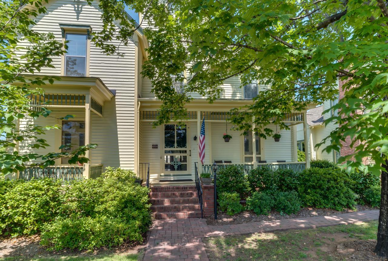 Carrier Houses Bed & Breakfast Rutherfordton Esterno foto