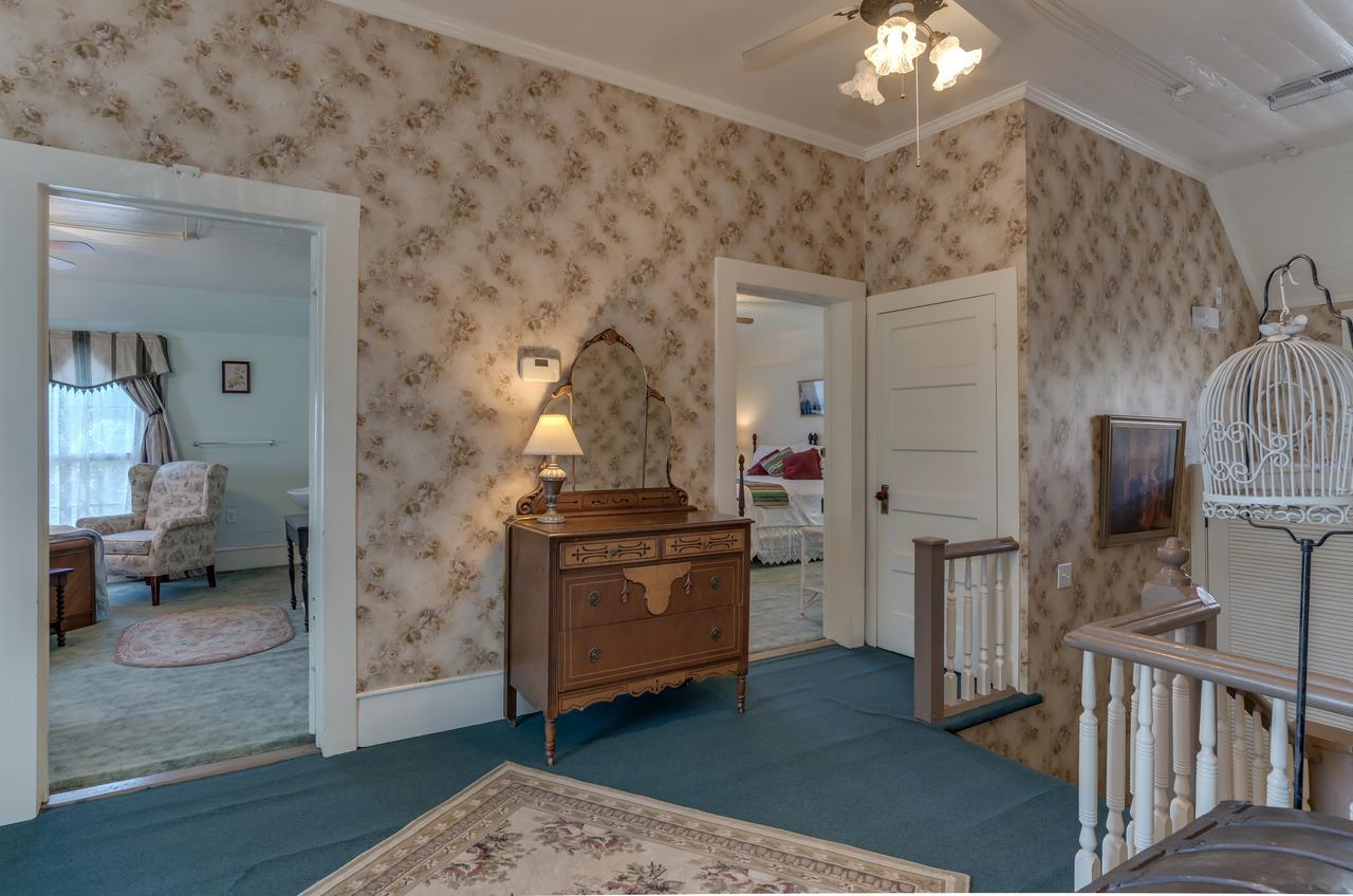 Carrier Houses Bed & Breakfast Rutherfordton Esterno foto