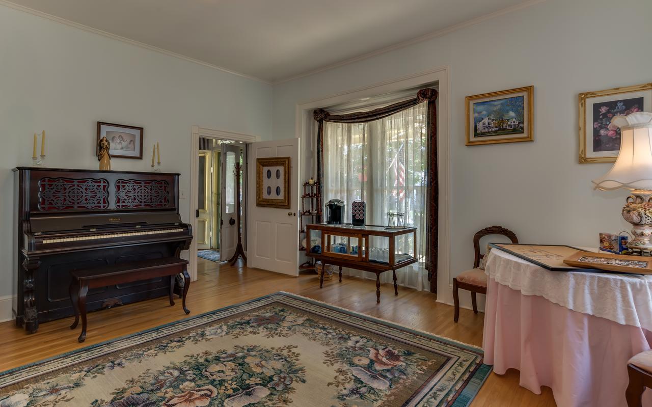 Carrier Houses Bed & Breakfast Rutherfordton Esterno foto