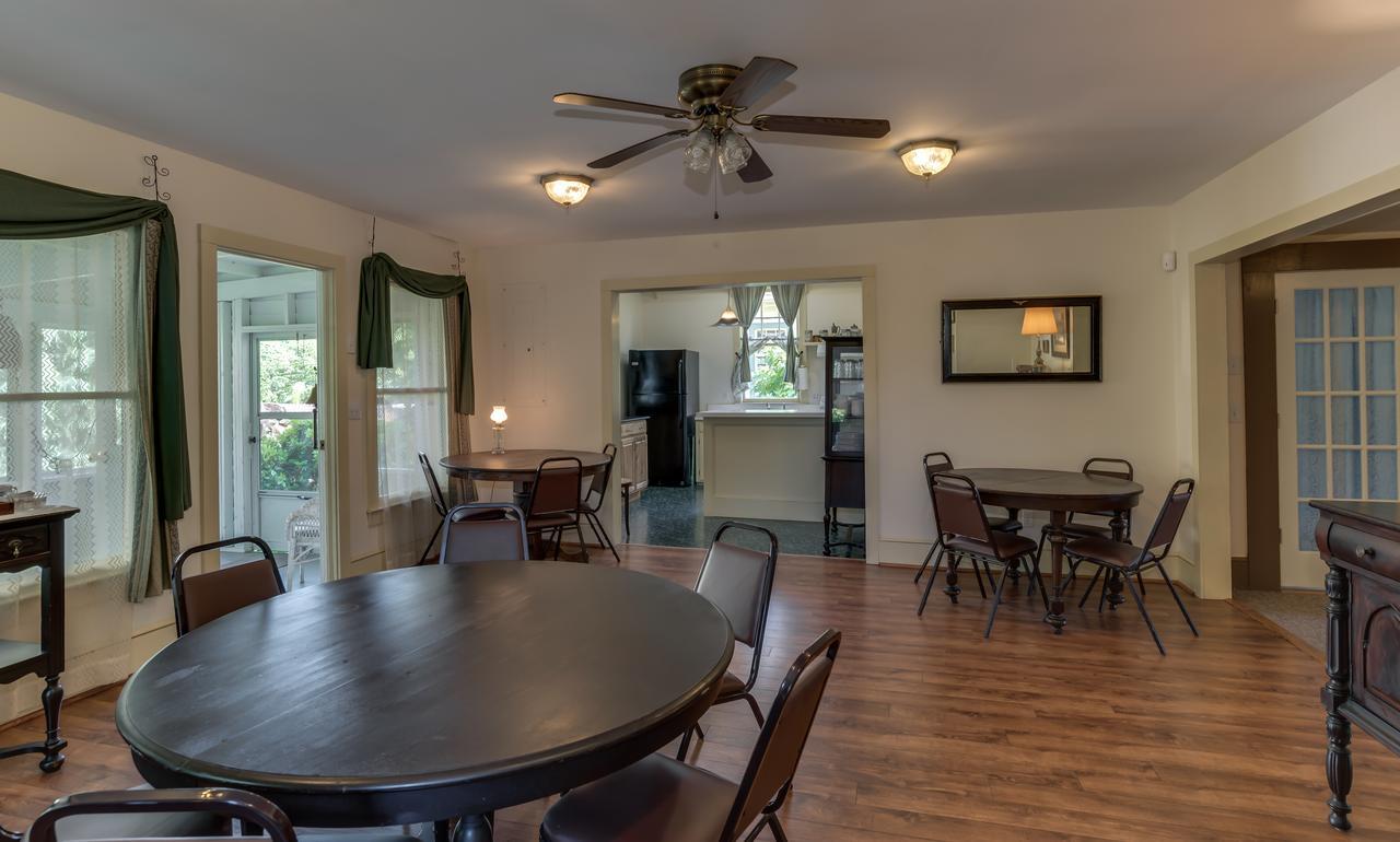 Carrier Houses Bed & Breakfast Rutherfordton Esterno foto