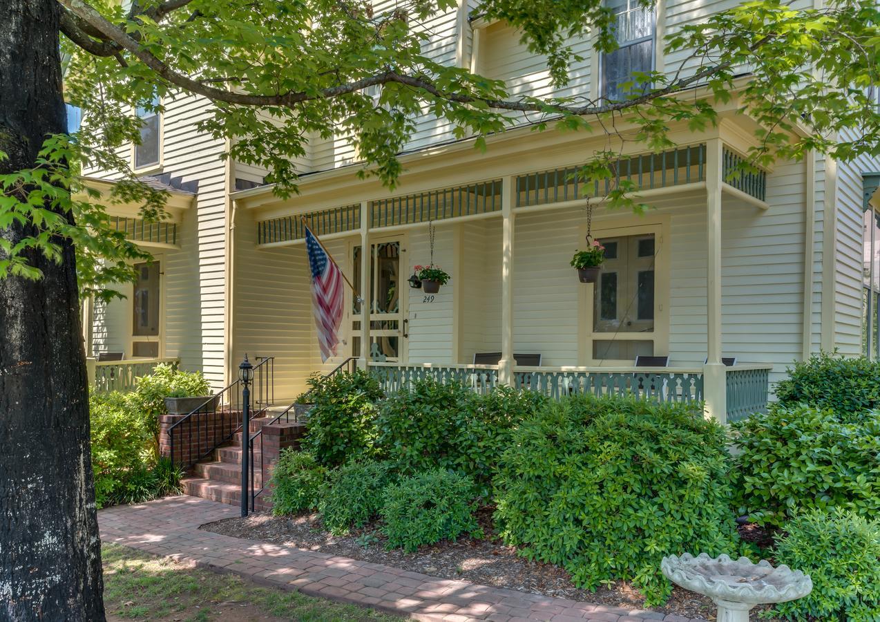 Carrier Houses Bed & Breakfast Rutherfordton Esterno foto